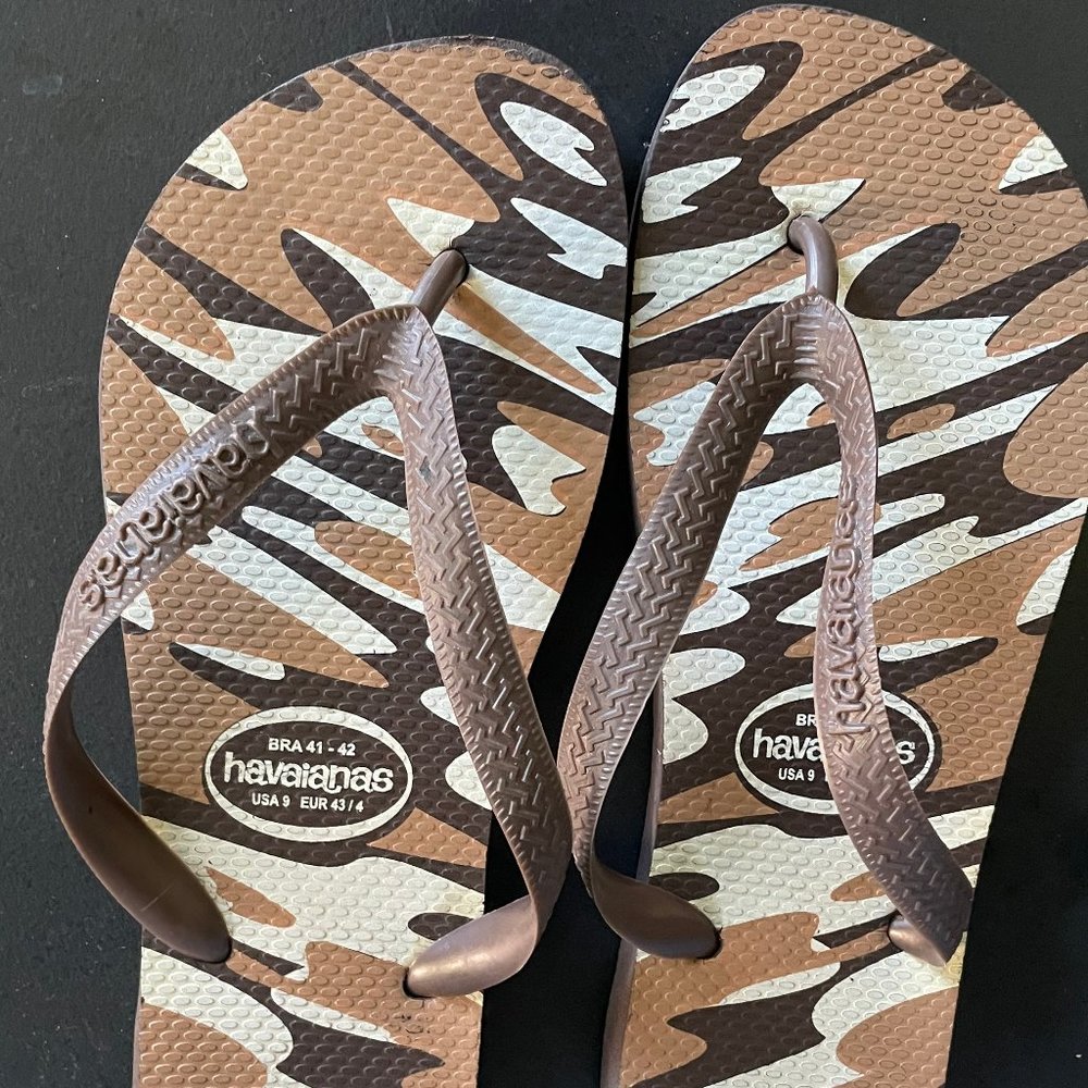 Havaianas animal print flip flops 9